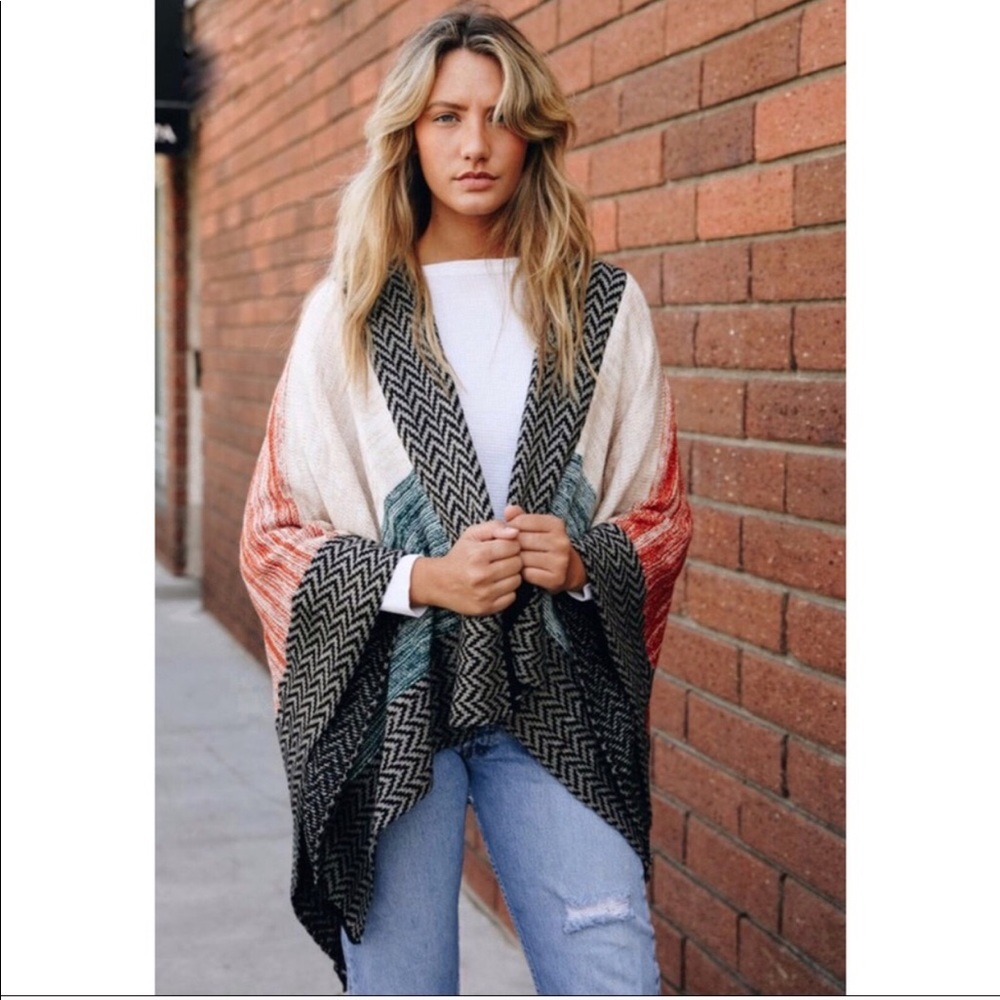 Space Knit Color Block Poncho